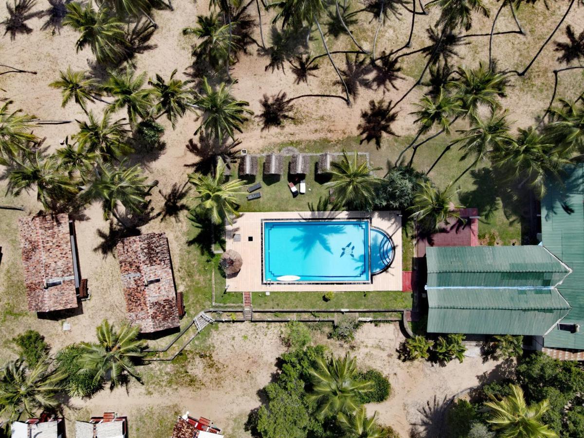 Helios Beach Resort Tangalle Exterior foto